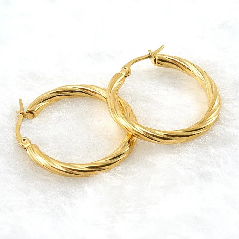 Twisted Gold Hoop Earrings – Elegant 18K Gold-Plated Fashion Accessory